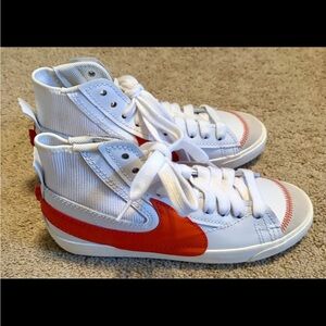 Nike Kids Sneakers - White and Red